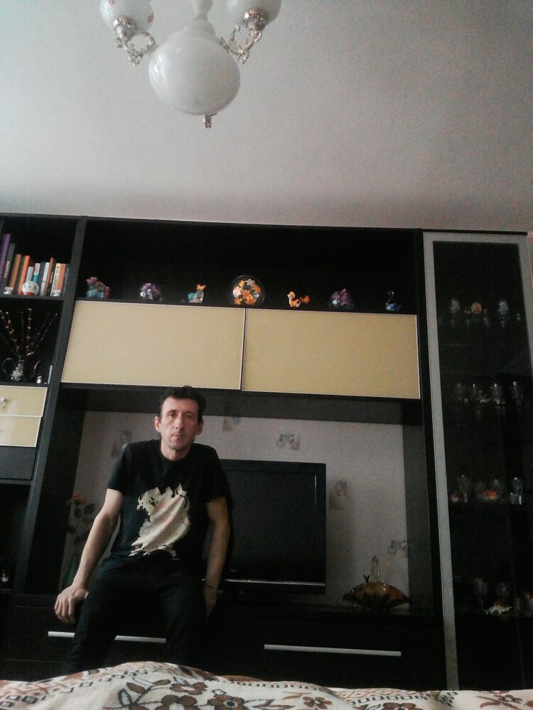  8957240  , 51 ,    