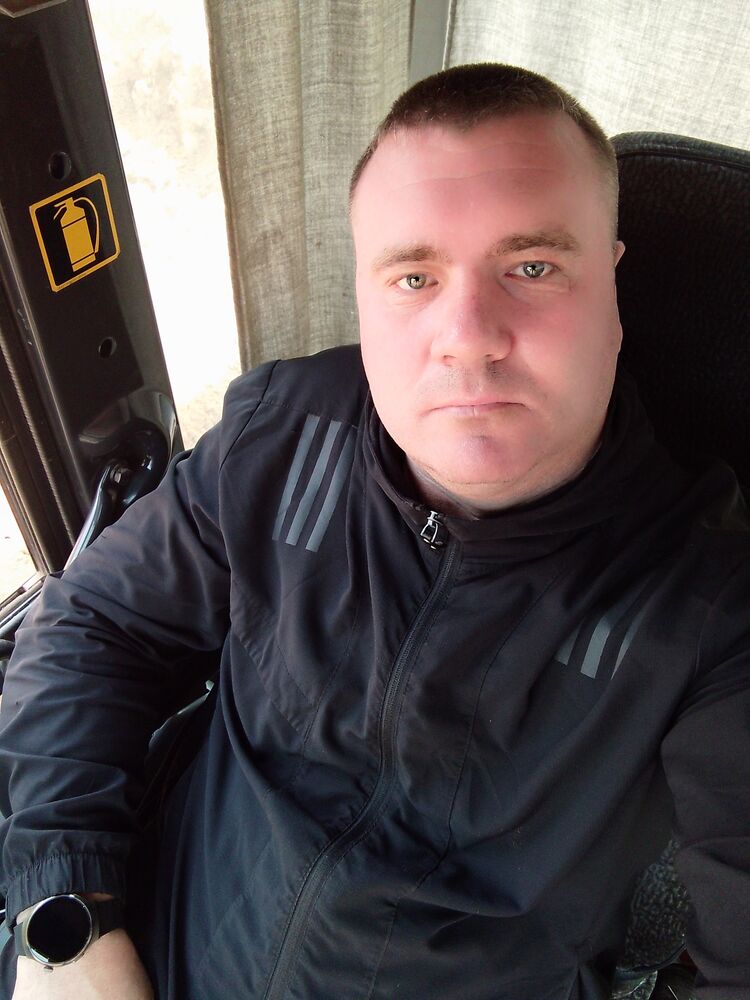 ,   Konstantin, 39 ,   ,   , c 