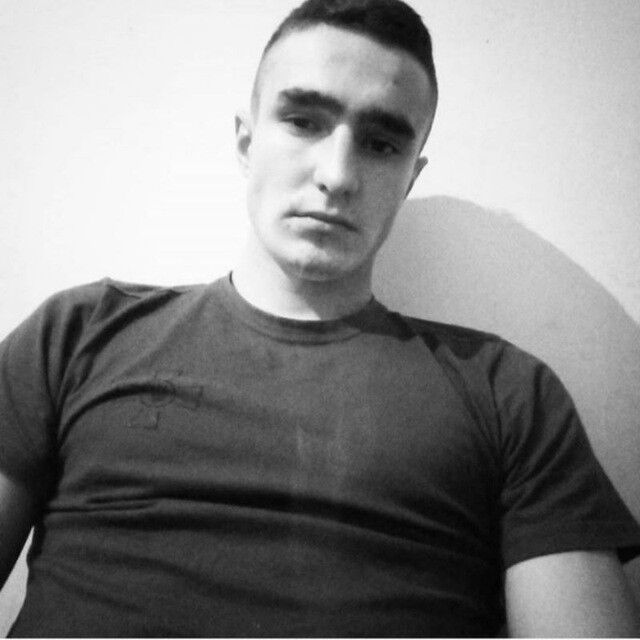  19166430  Nazar, 25 ,    