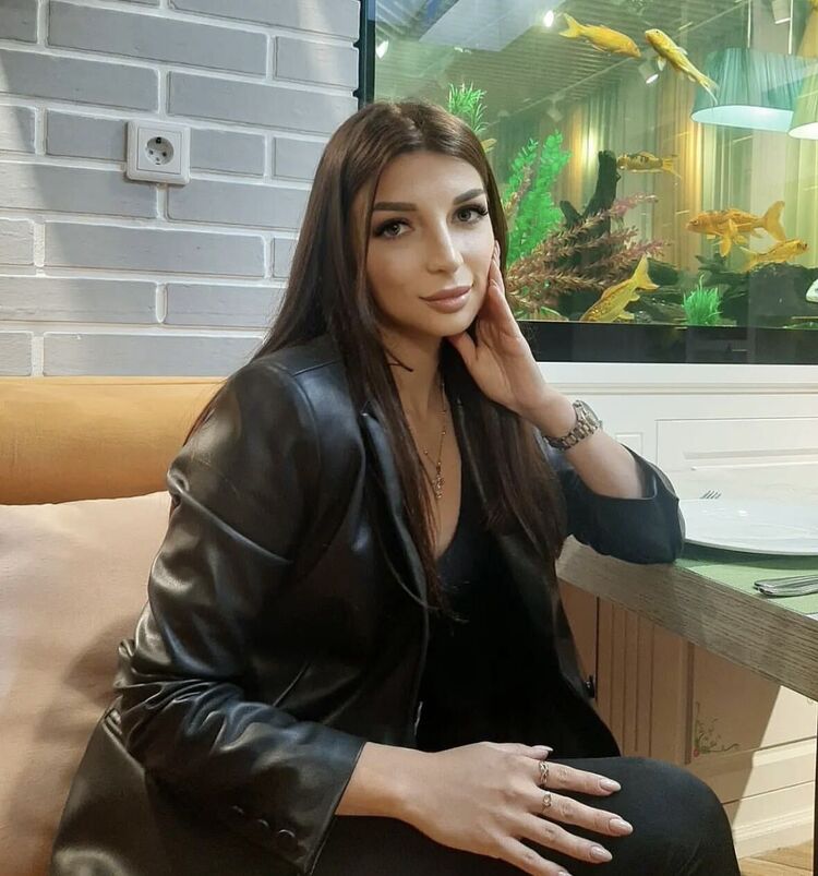  45298510  , 37 ,    --
