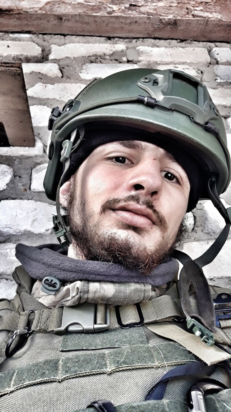  ,   Ruslan, 26 ,   ,   , c , 
