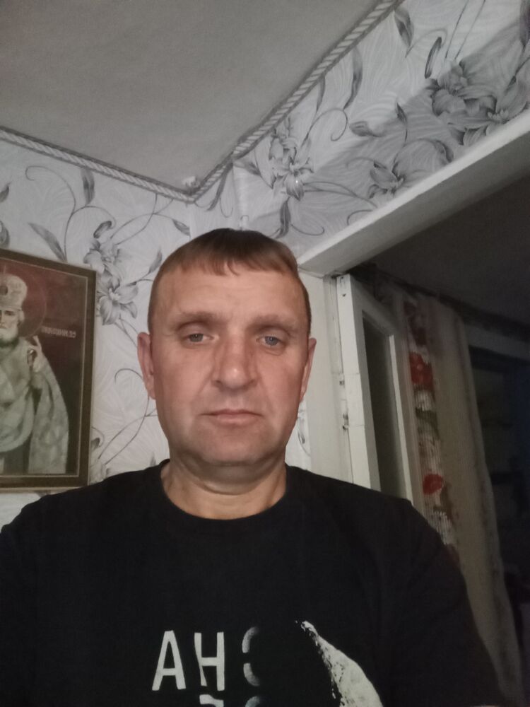  ,   Alexander, 43 ,   c 