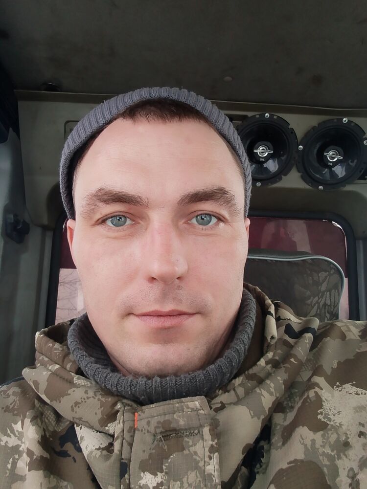  ,   Ivan, 37 ,   ,   , c , 