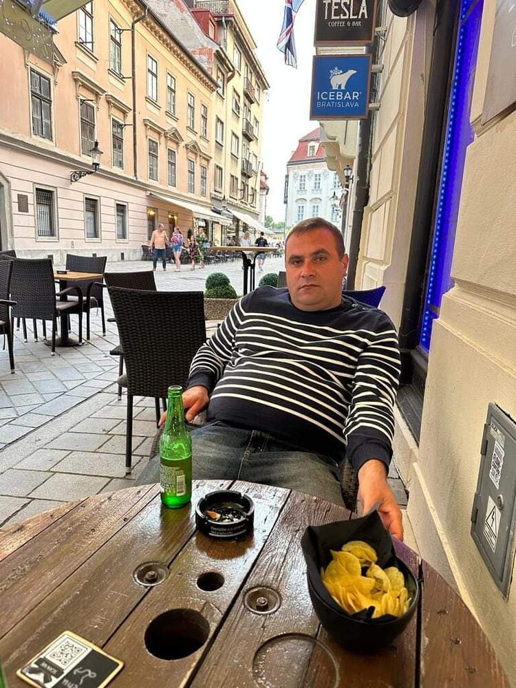  ,   Shalva, 42 ,   ,   , c , 
