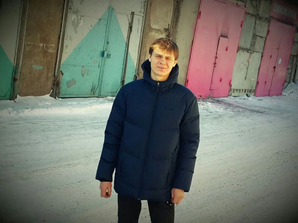  46590420  Tyk, 31 ,    