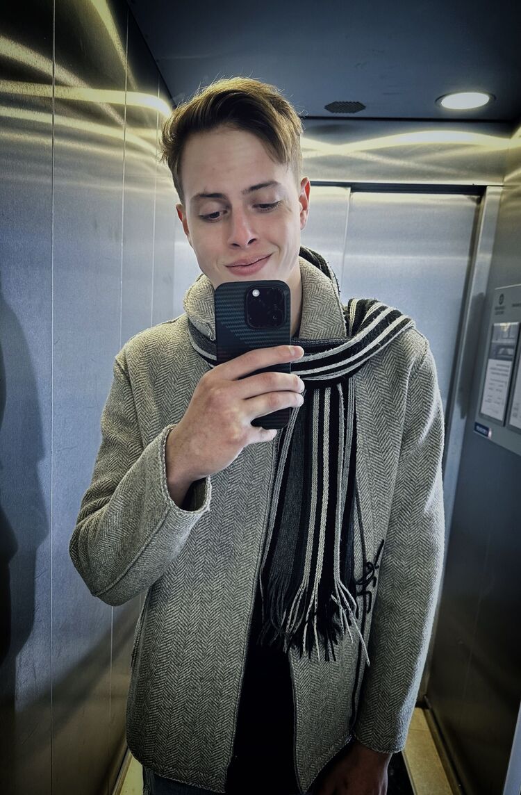  33565790  , 25 ,    -