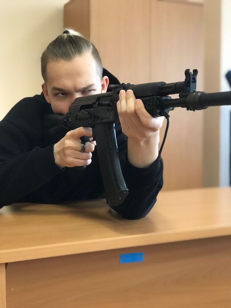  45645630  , 19 ,    