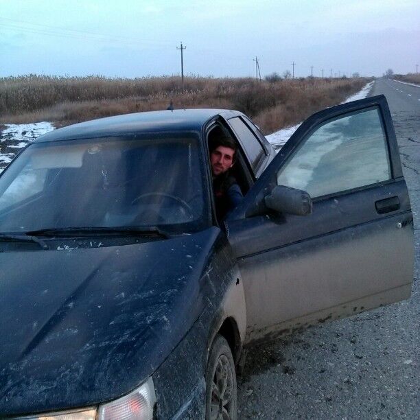  10103300  Arsen, 29 ,    