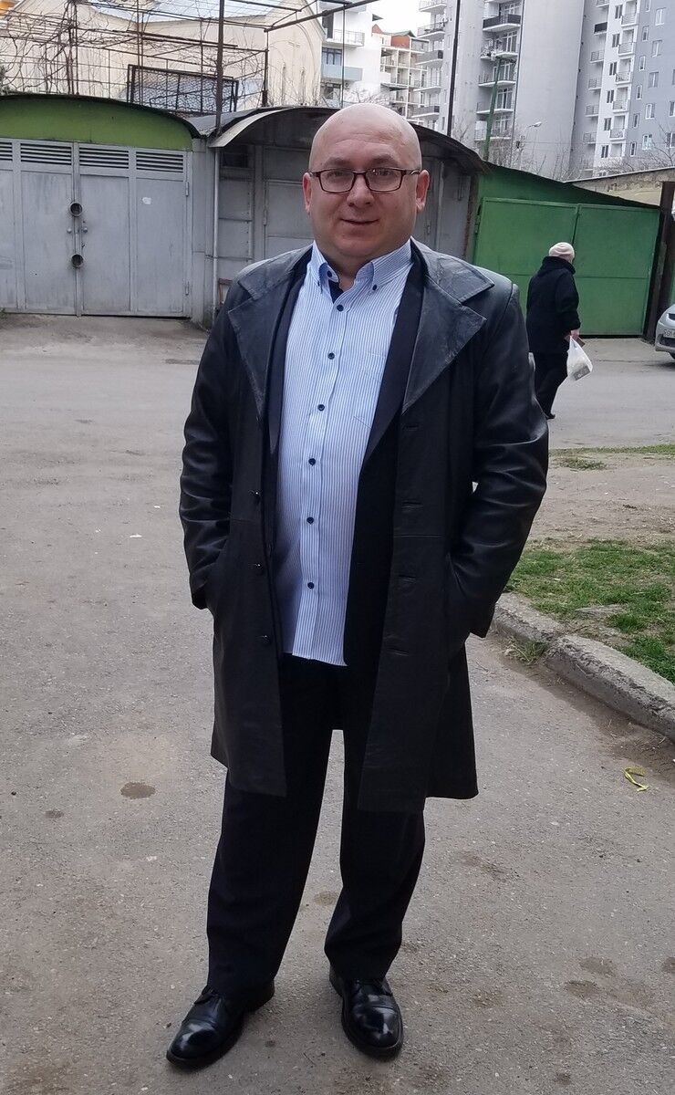  15829430  Gio, 44 ,    