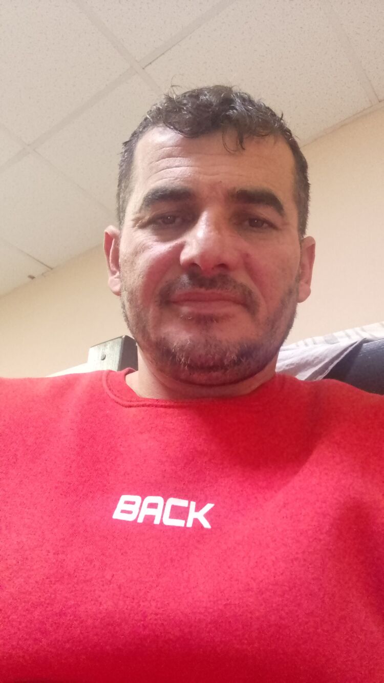  38886320  Servet, 48 ,    -