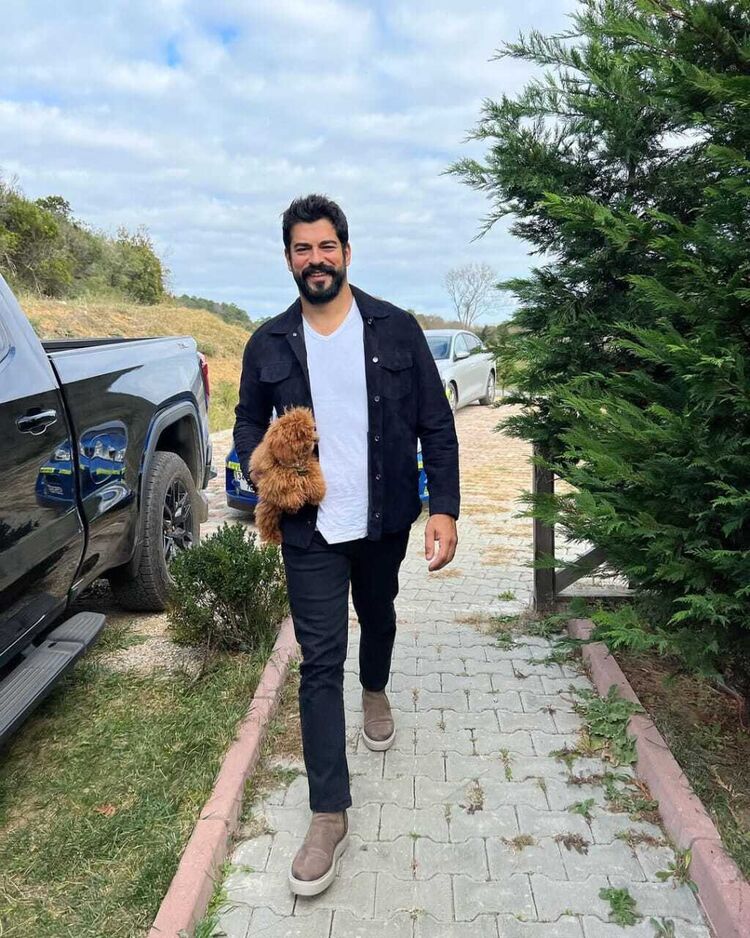  ,   BurakOzcivit, 41 ,   ,   , c 
