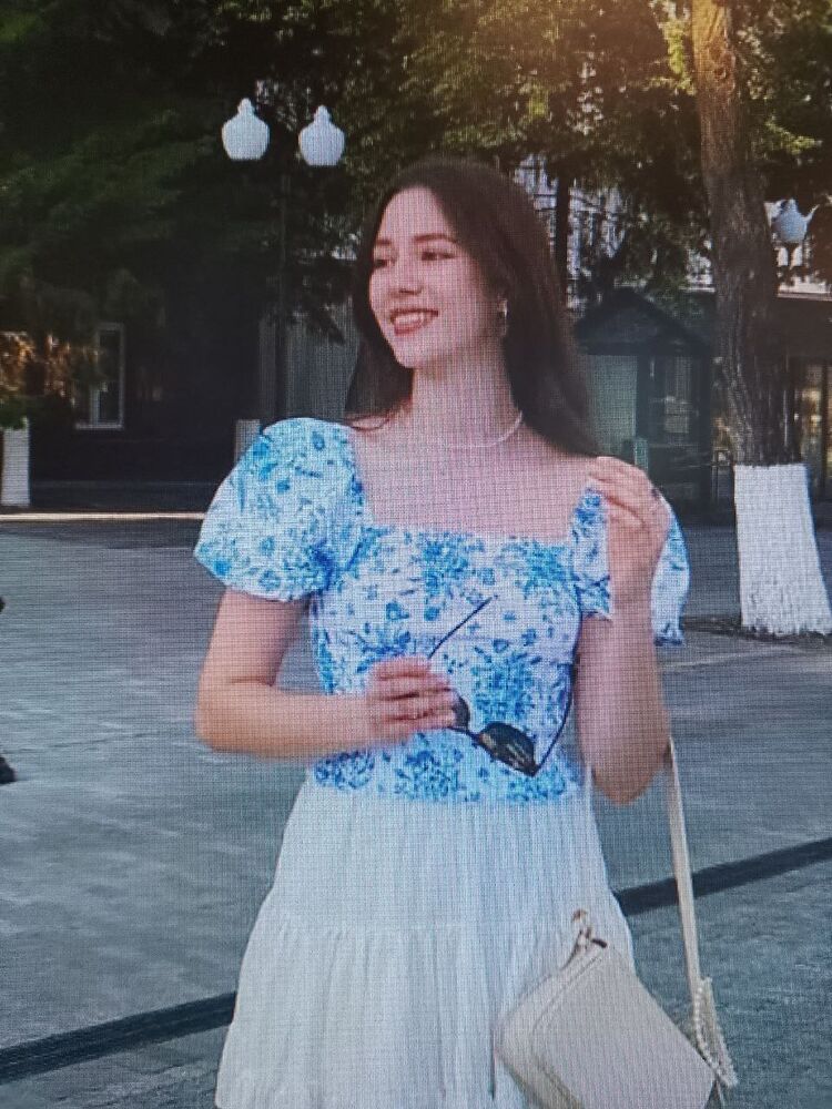  52975980  , 27 ,    --