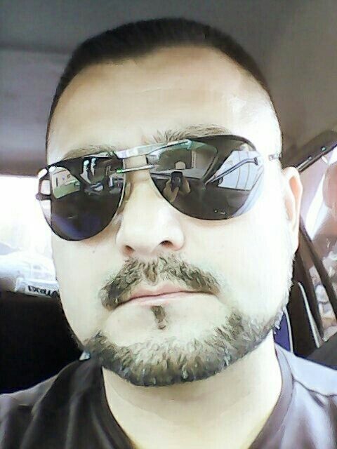  10877610  Azamat, 50 ,    