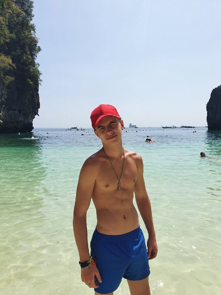  --,   , 23 ,   