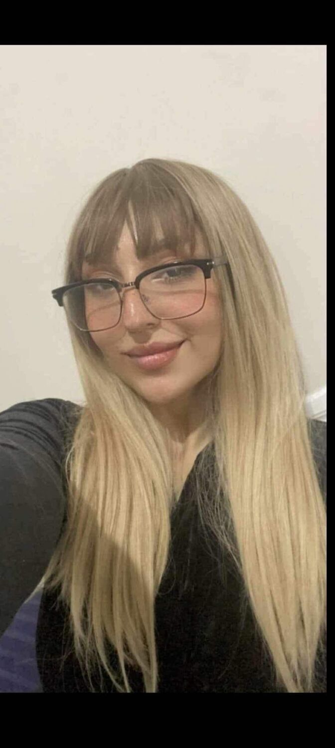  37113840  Linda, 40 ,    