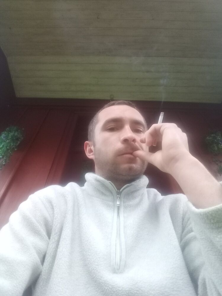  9717290  Sergiy, 39 ,    