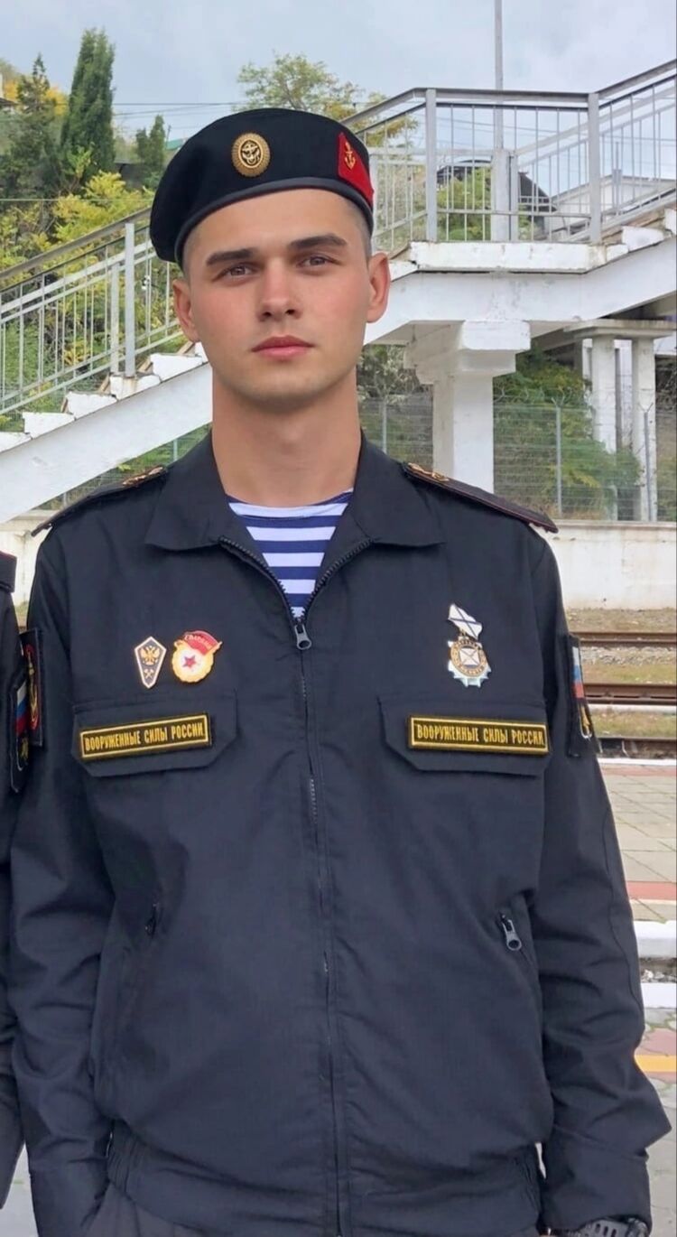  48086670  , 23 ,    