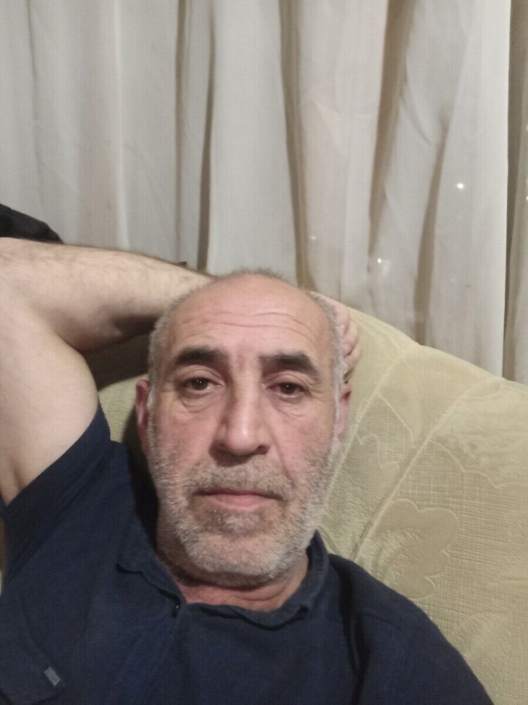 20784560  Sax, 58 ,    