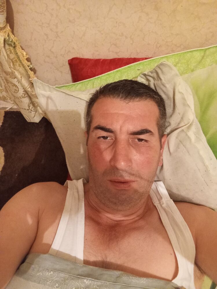  46097930  Bahadur, 46 ,    