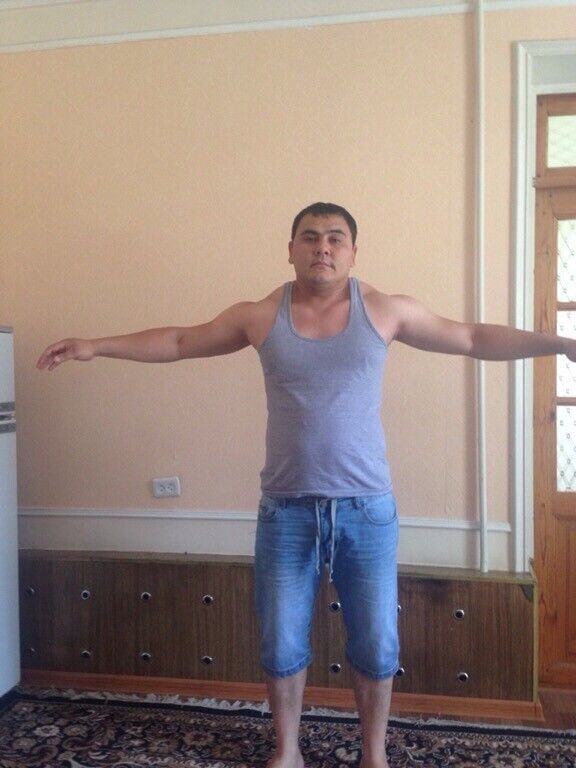 23659360  Farruh, 42 ,    