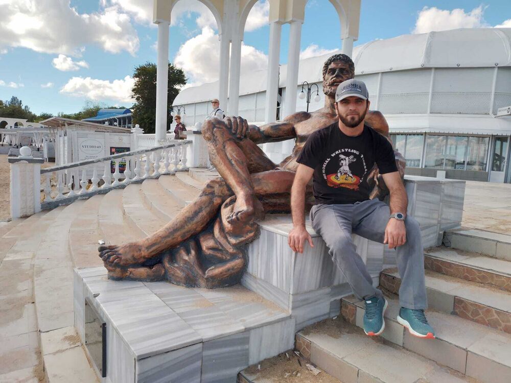  29923280  Khabib, 33 ,    