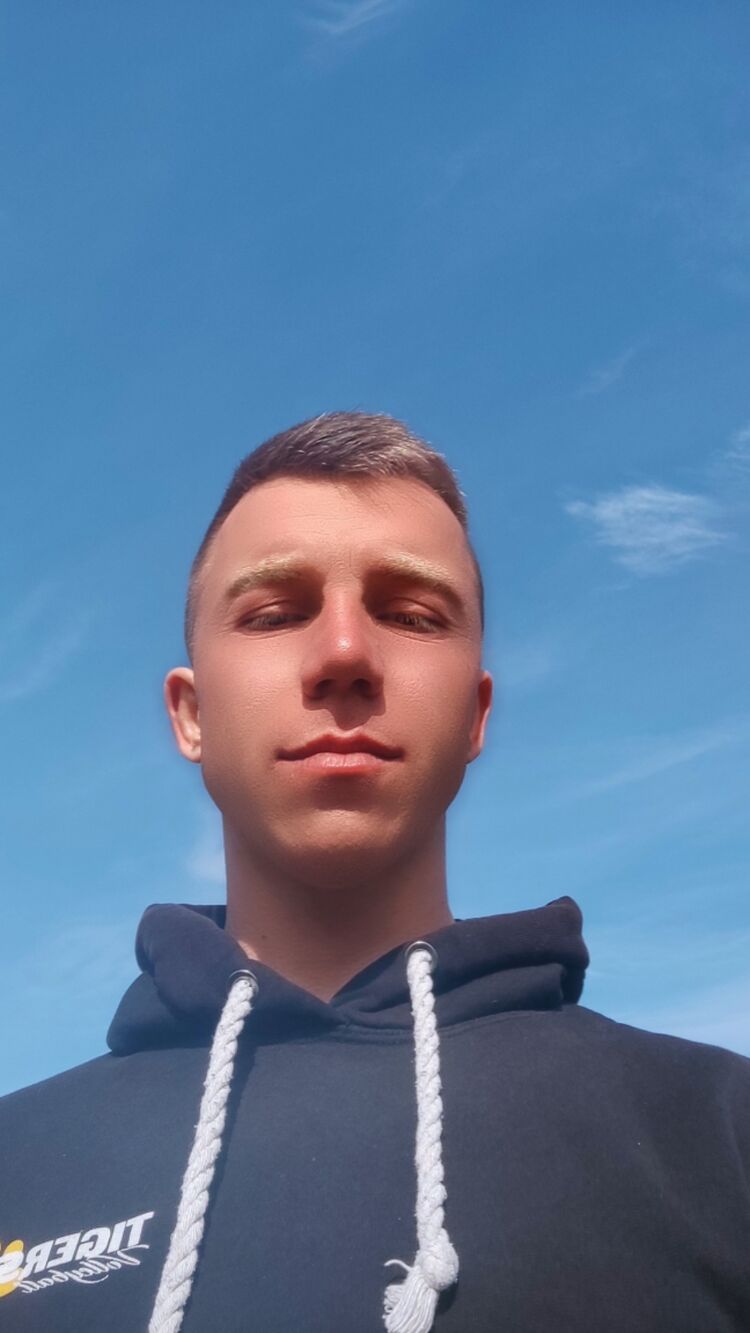  ,   Anton, 28 ,   ,   