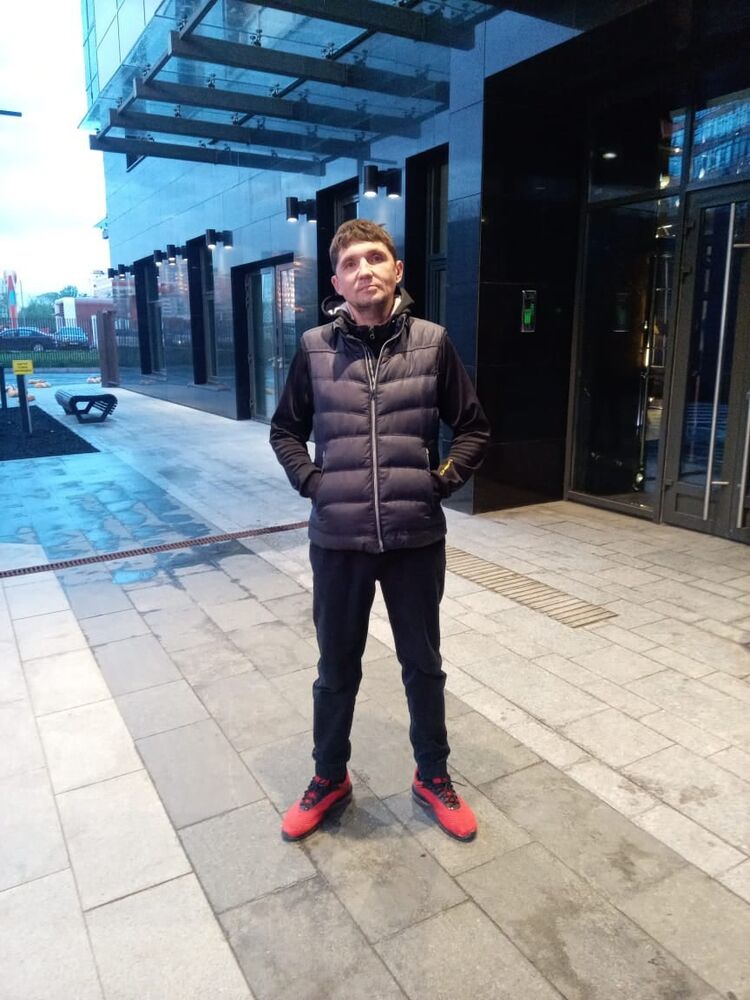  ,   Alex, 41 ,   ,   