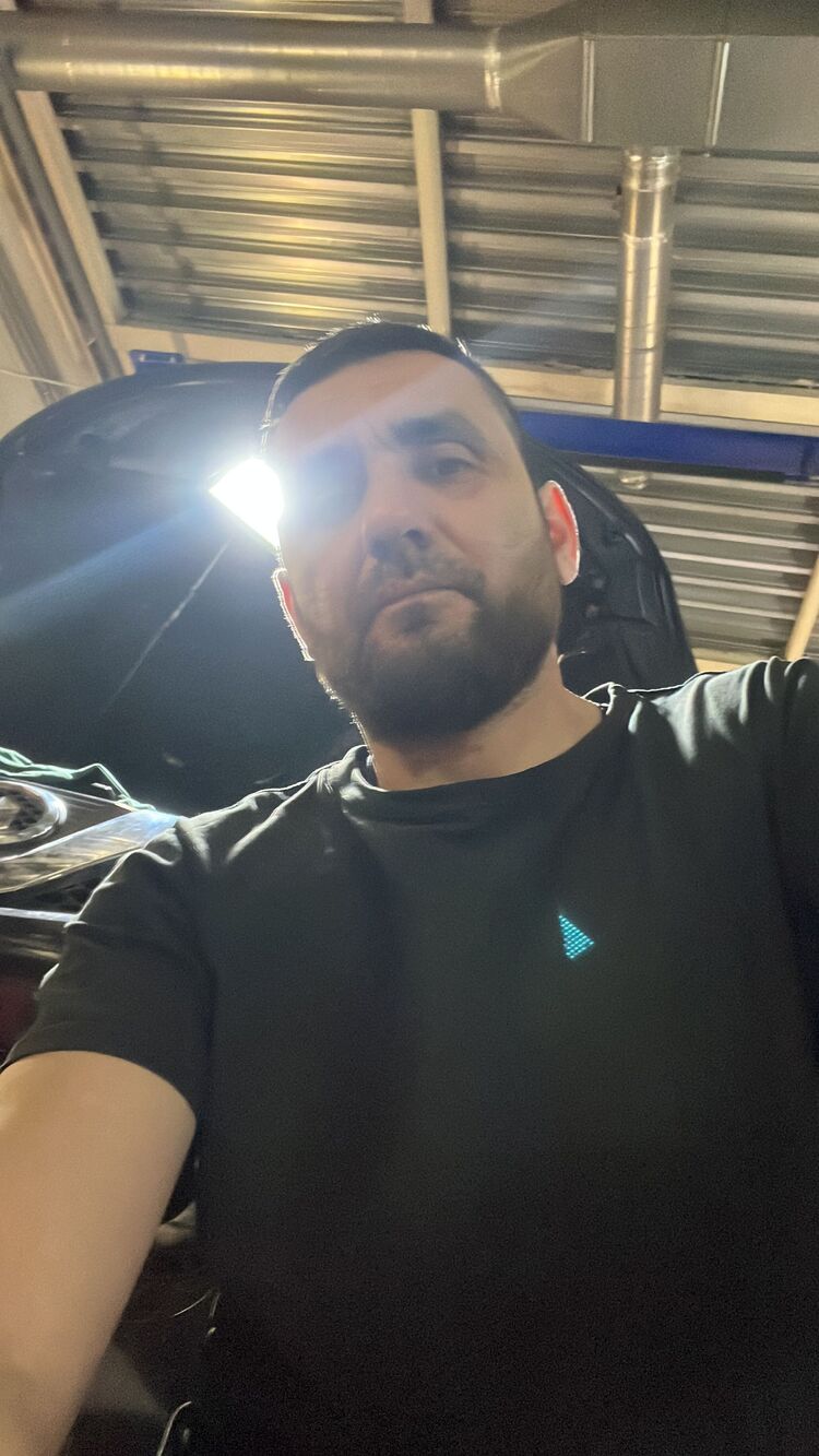  44068930  , 42 ,    