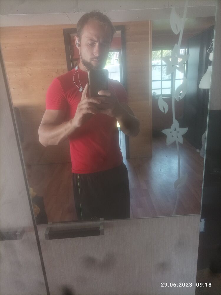  ,   Sergei, 27 ,   ,   