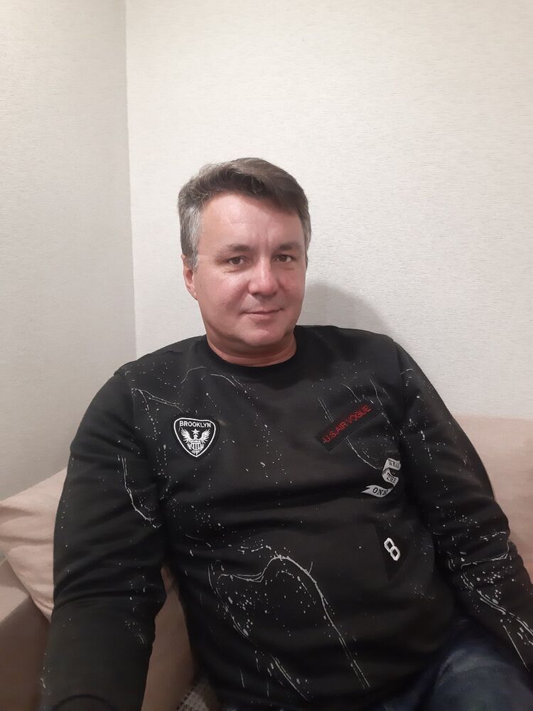  31283520  Nikolay, 45 ,    