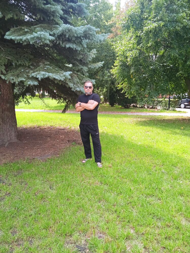  ,   Ivan, 44 ,   ,   , c 