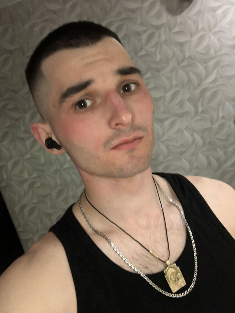  53048130  Rydik, 22 ,    