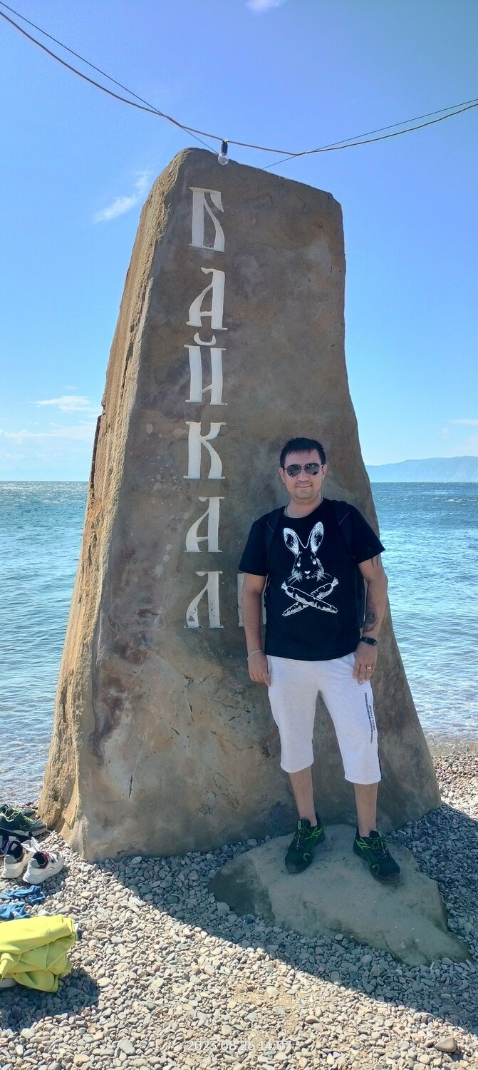  50937450  Eduard, 38 ,    