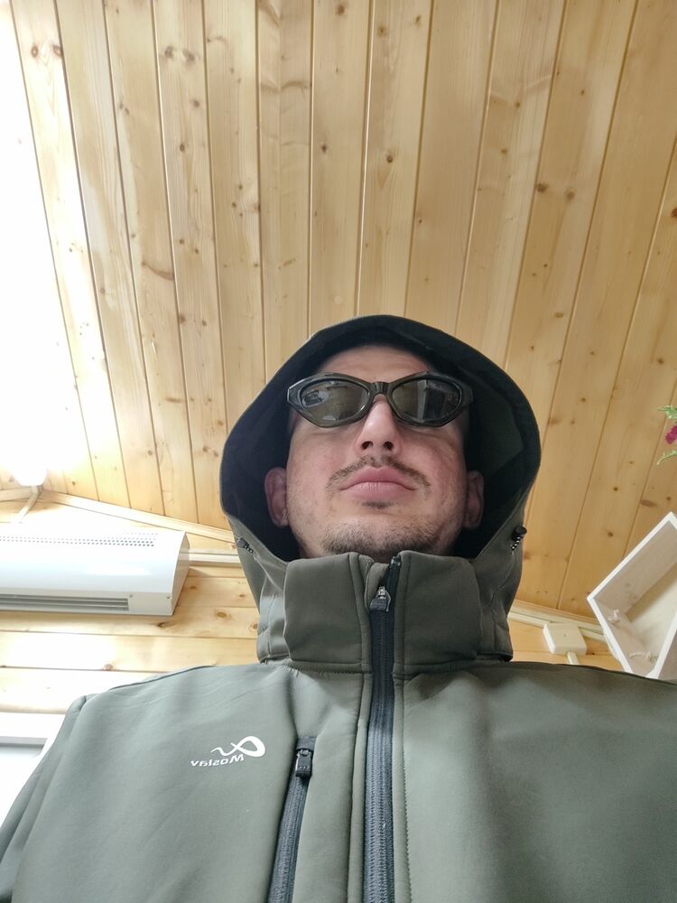  42516840  , 32 ,    