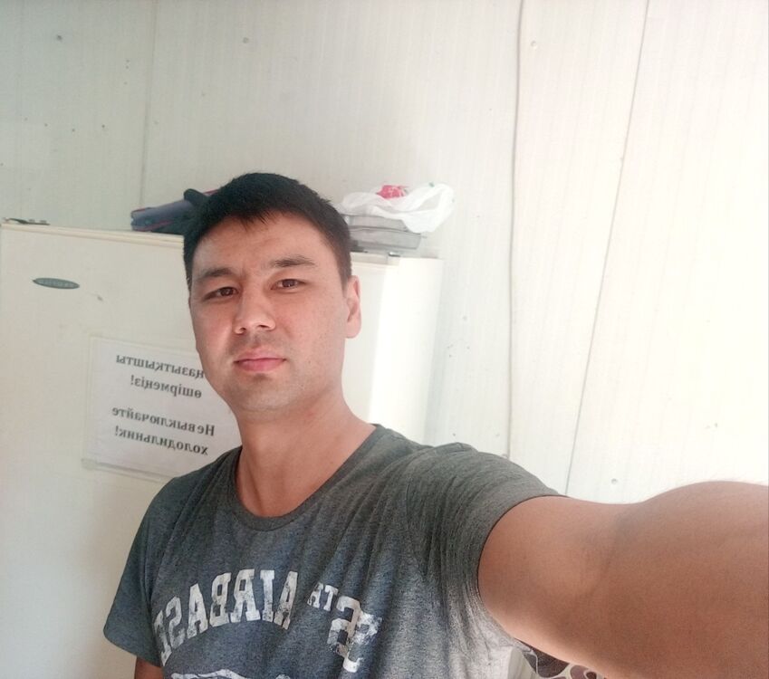  ,   Medet, 35 ,   