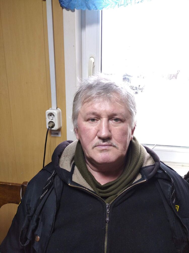  27115500  Sergej, 68 ,    