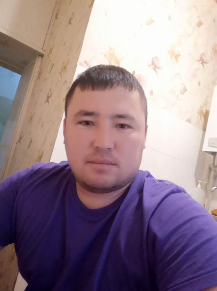  28749850  , 43 ,    