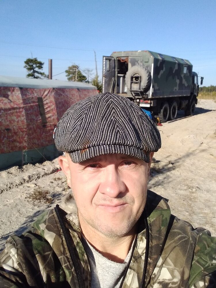  30662740  Vladimir, 53 ,    