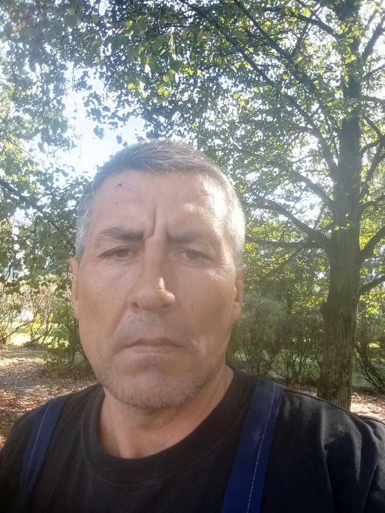  46992110  , 49 ,    