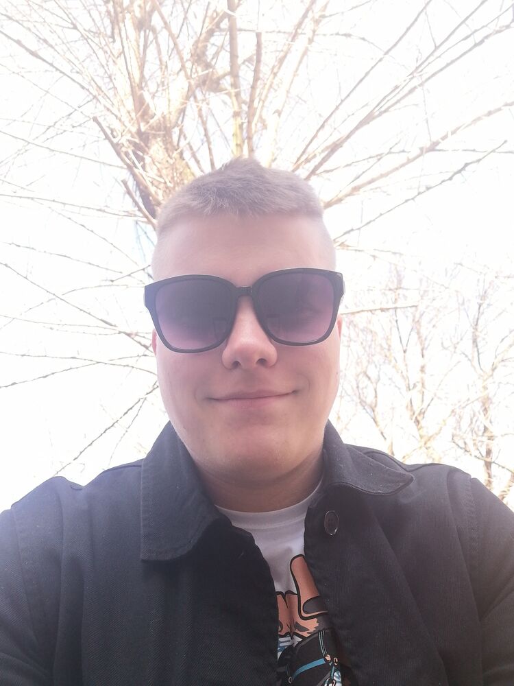  30745130  Slava, 22 ,    -