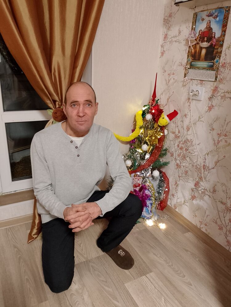  53722330  , 44 ,    --