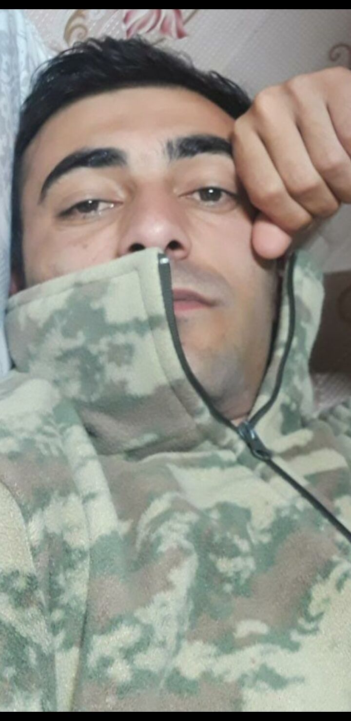  28744740  Jeka, 31 ,    