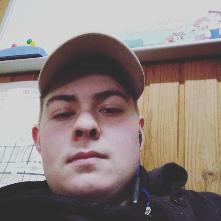  27410630  Georgy, 25 ,    