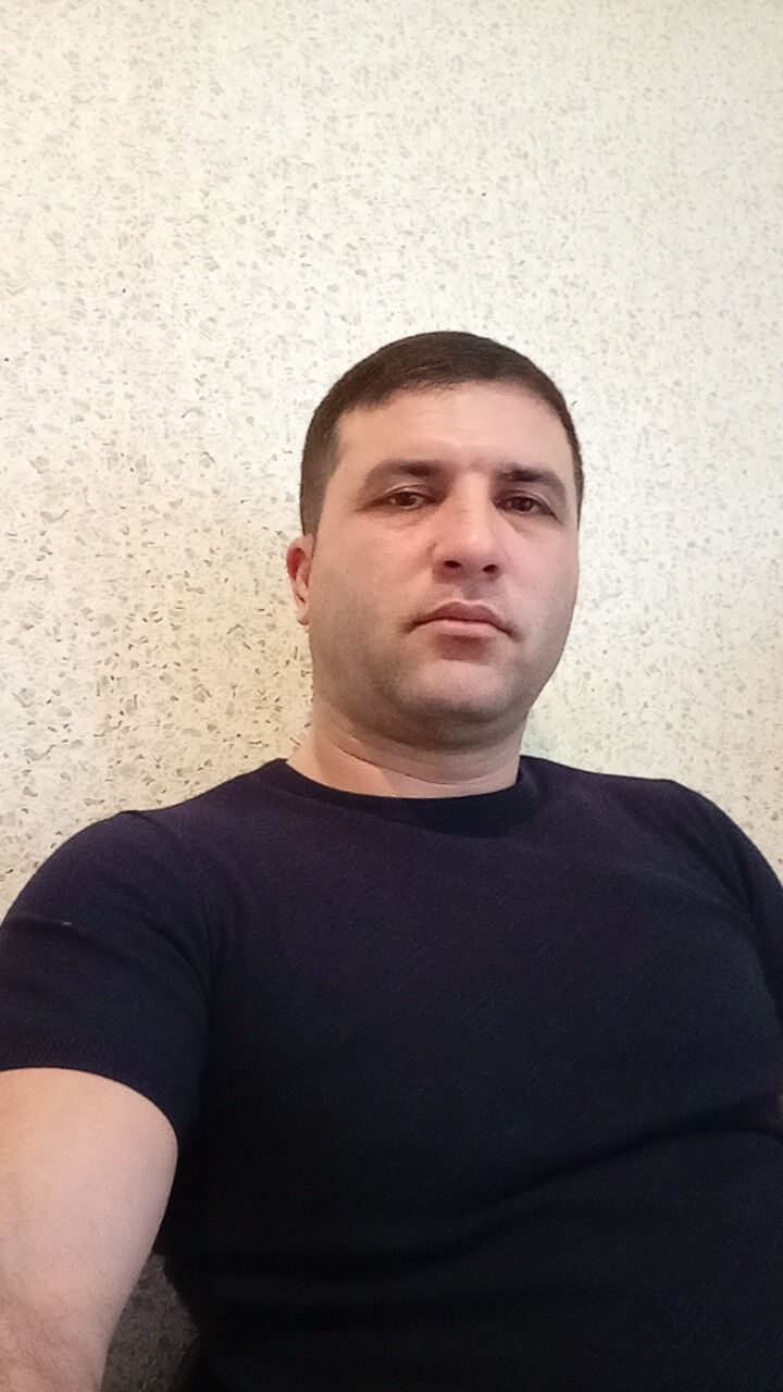  42509660  , 37 ,    