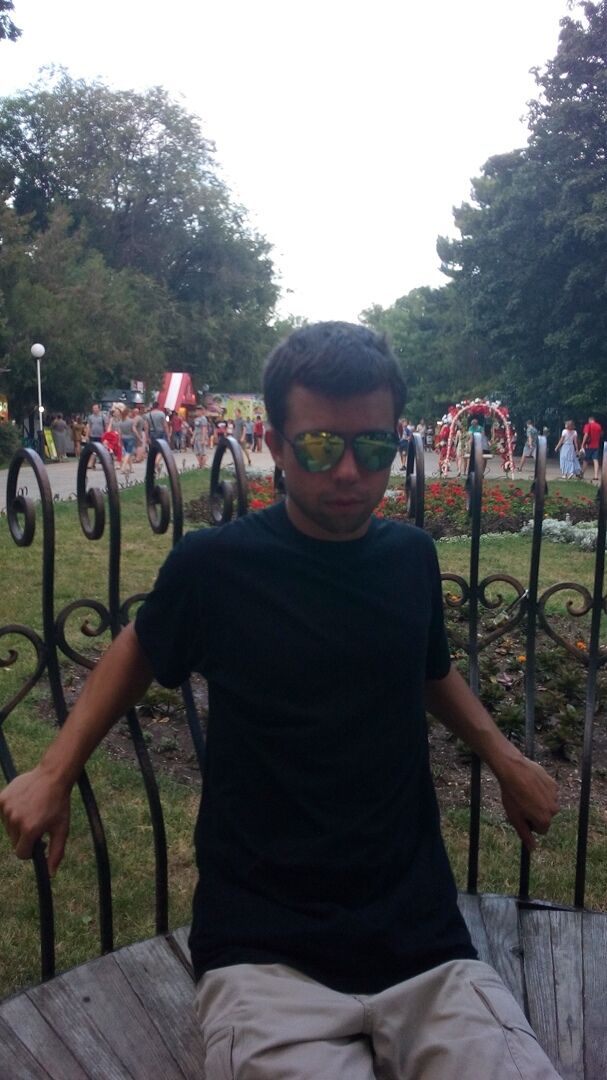  40978570  , 30 ,    