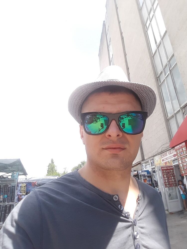  ,   Gioni1989, 35 ,   