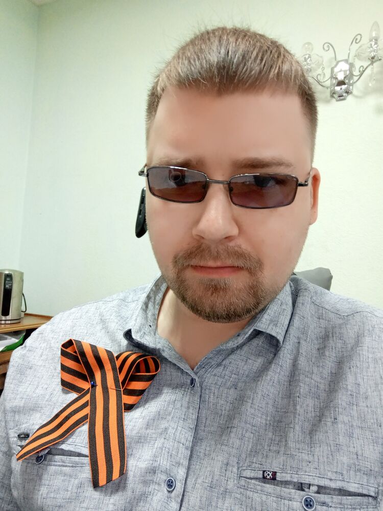  50943590  Alexander, 28 ,    