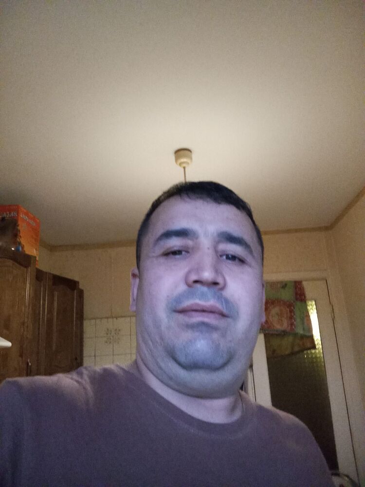  54230660  Nazarbek, 26 ,    