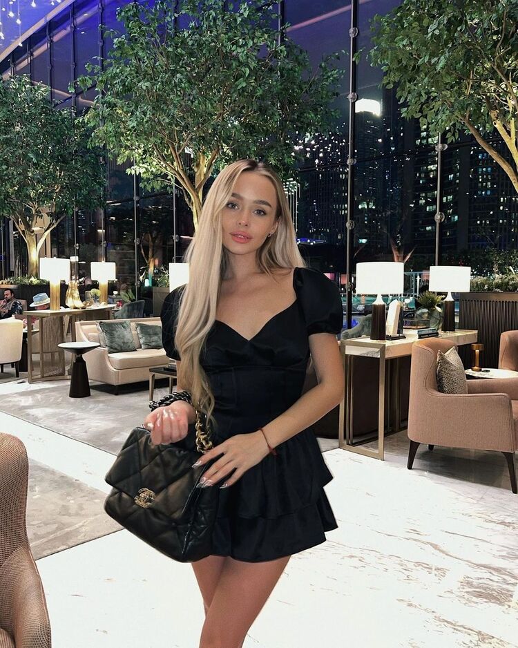  37572720  , 22 ,    -