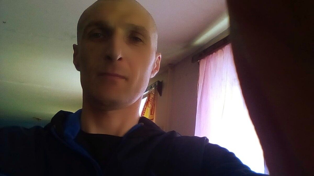  15950920  Dmitriy, 43 ,    